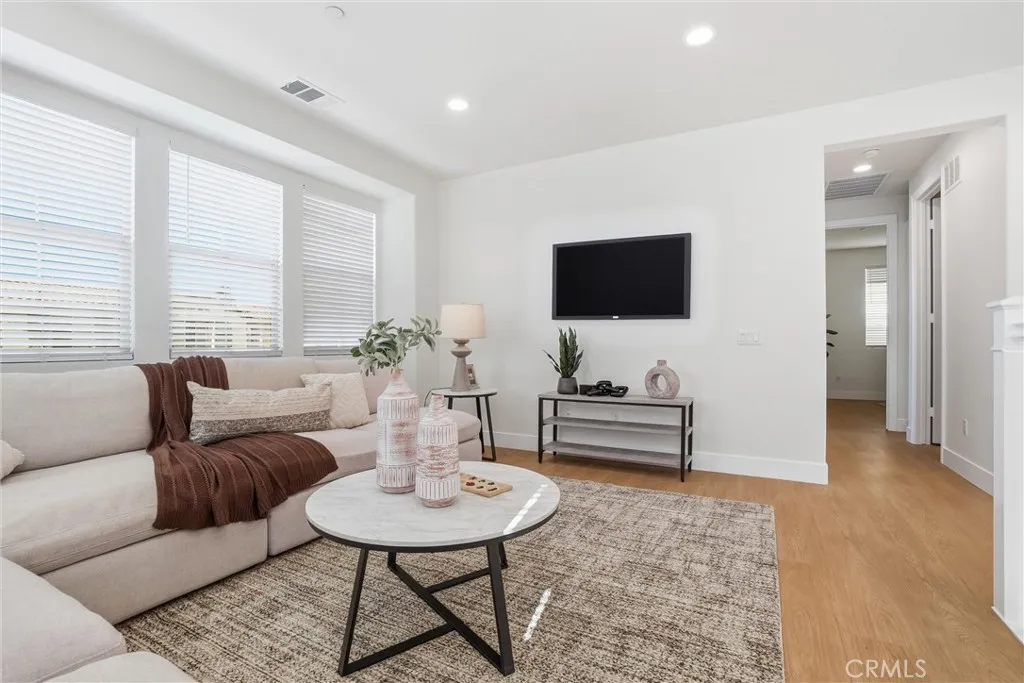 14799 Apricot, Westminster, California 92683 home-pic-18