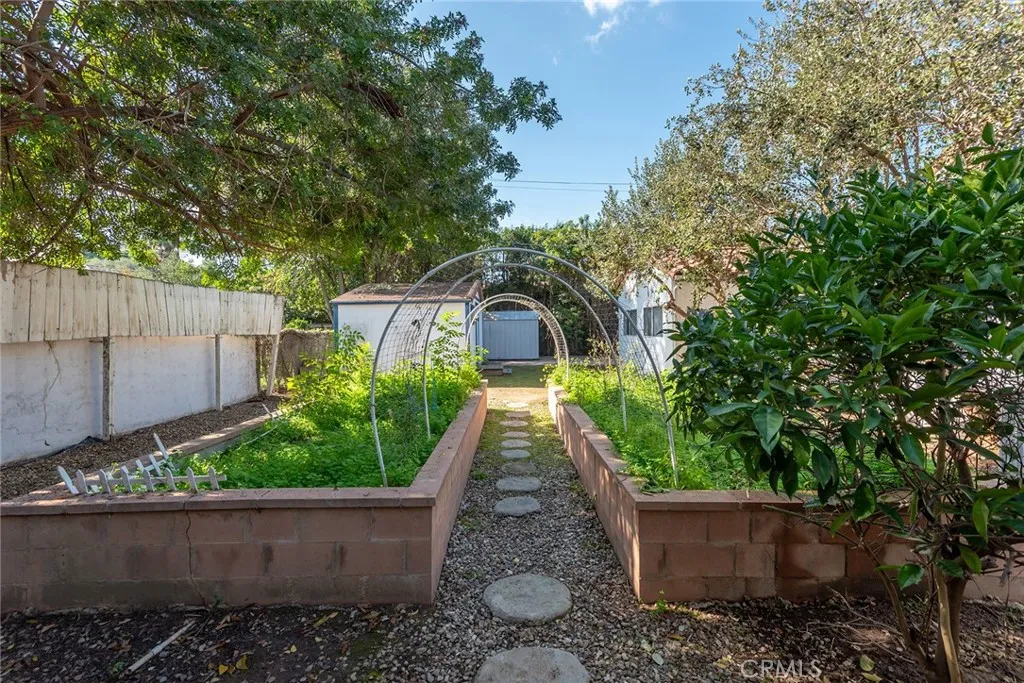 5237 Oakdale, Woodland Hills, California 91364 home-pic-41