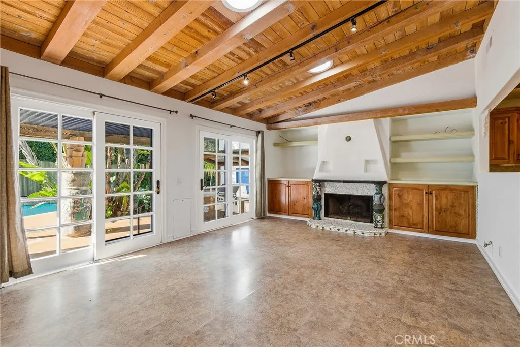 5237 Oakdale, Woodland Hills, California 91364 home-pic-21