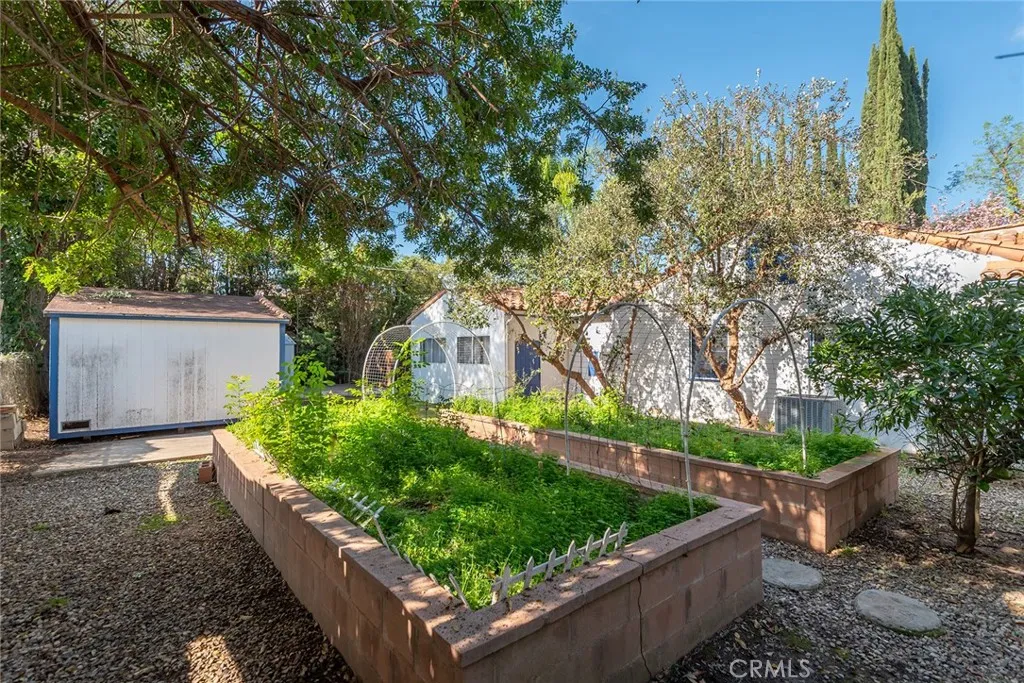 5237 Oakdale, Woodland Hills, California 91364 home-pic-42