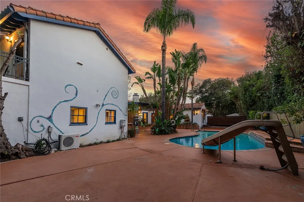 5237 Oakdale, Woodland Hills, California 91364 home-pic-15