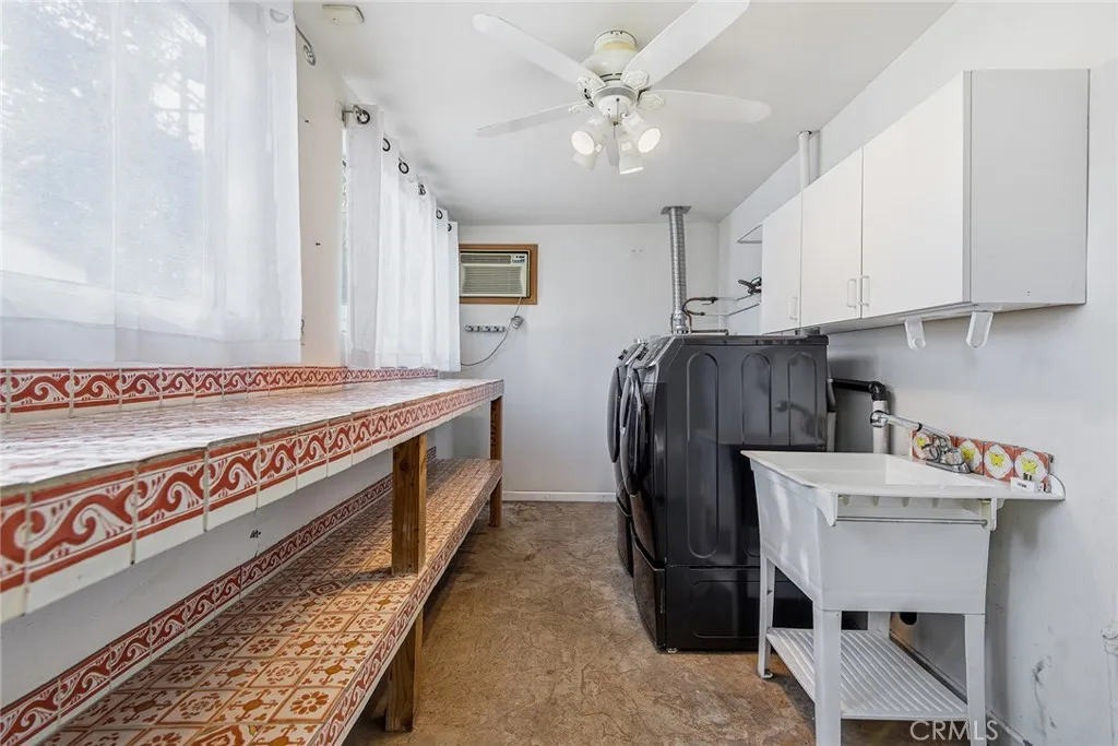 5237 Oakdale, Woodland Hills, California 91364 home-pic-31