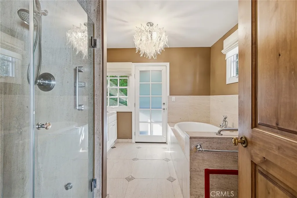 5237 Oakdale, Woodland Hills, California 91364 home-pic-29