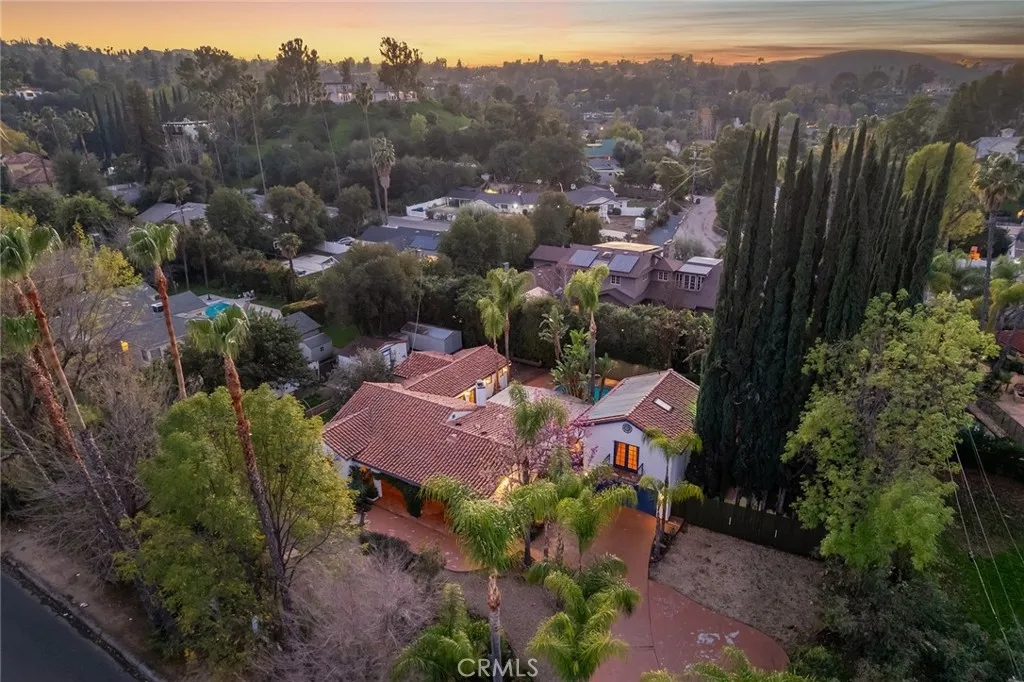 5237 Oakdale, Woodland Hills, California 91364 home-pic-46