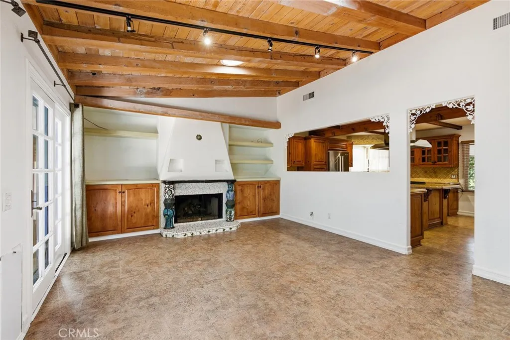5237 Oakdale, Woodland Hills, California 91364 home-pic-22