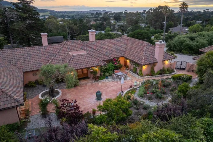 25987 Rio Vista Drive, Carmel, California 93923