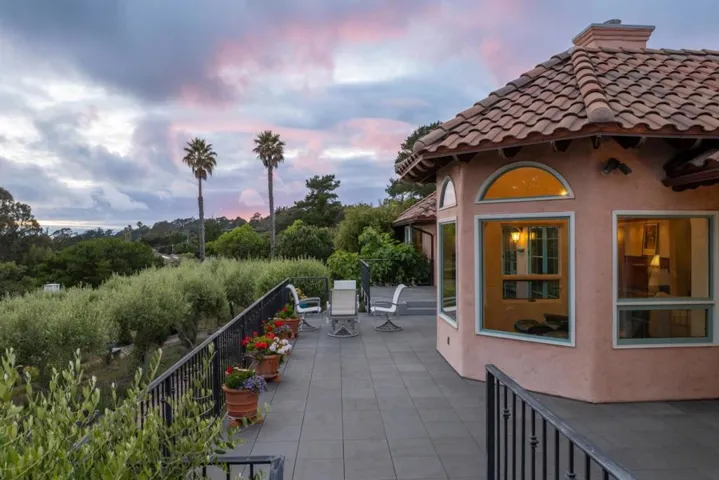25987 Rio Vista Drive, Carmel, California 93923