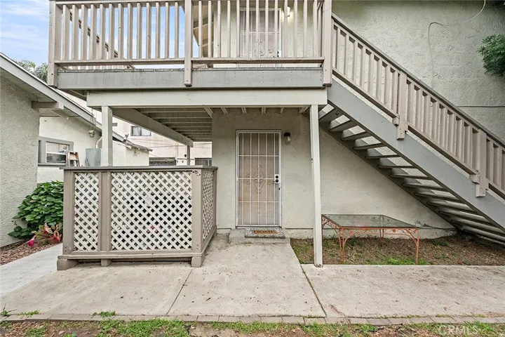 905 Gardenia, Long Beach, California 90813