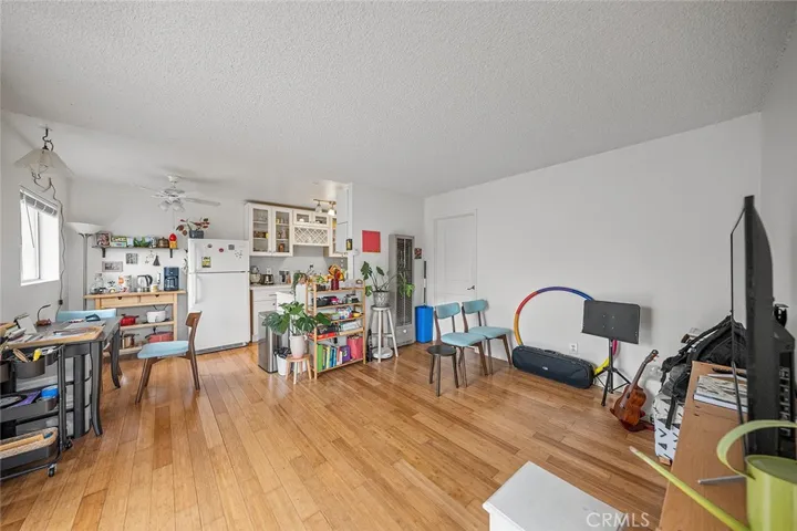 905 Gardenia, Long Beach, California 90813