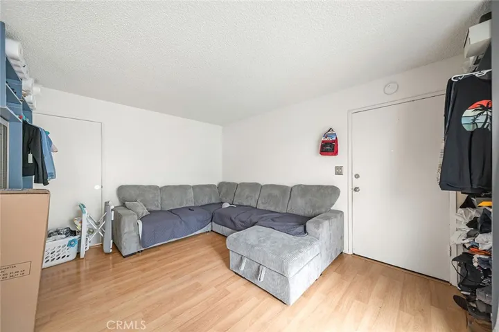 905 Gardenia, Long Beach, California 90813