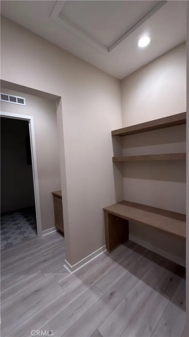 6438 Castle Crags Avenue, Hesperia, California 92345 home-pic-7
