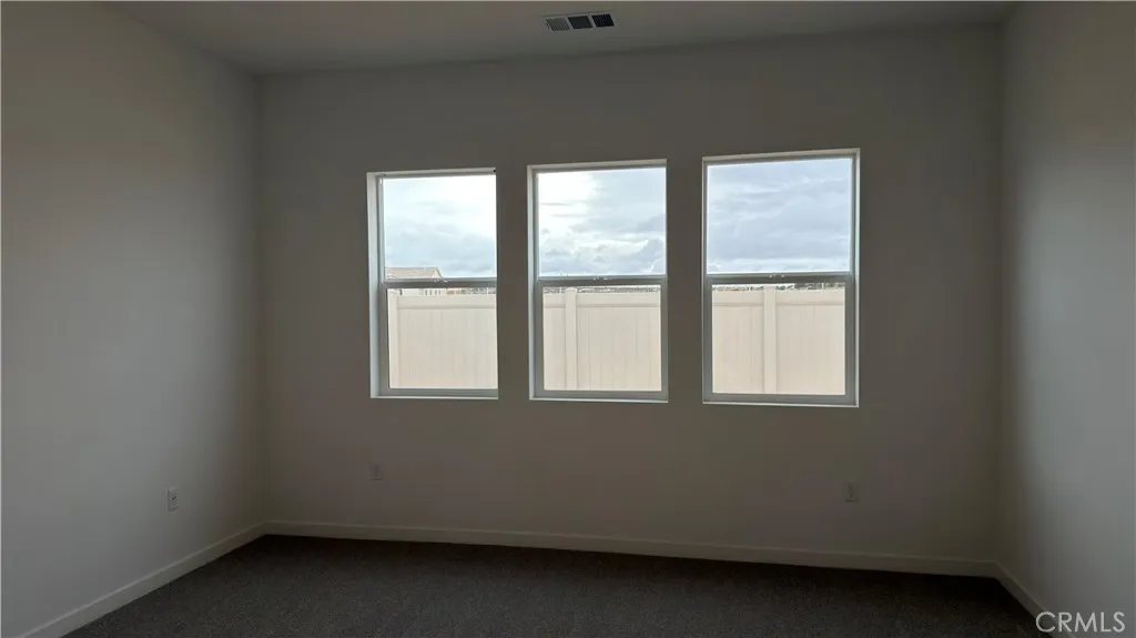6438 Castle Crags Avenue, Hesperia, California 92345 home-pic-10