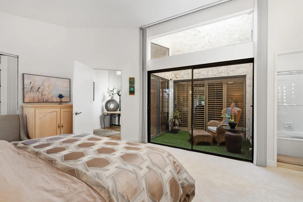 77741 Woodhaven Drive N, Palm Desert, California 92211 home-pic-14