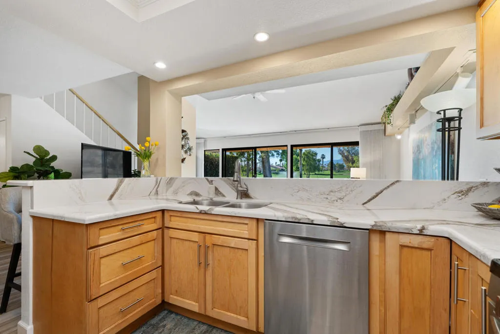 77741 Woodhaven Drive N, Palm Desert, California 92211 home-pic-10