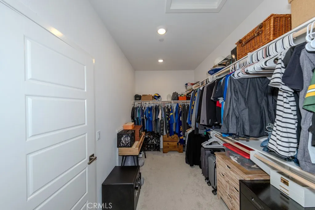 7082 Mallow Drive 2, Fontana, California 92336 home-pic-42