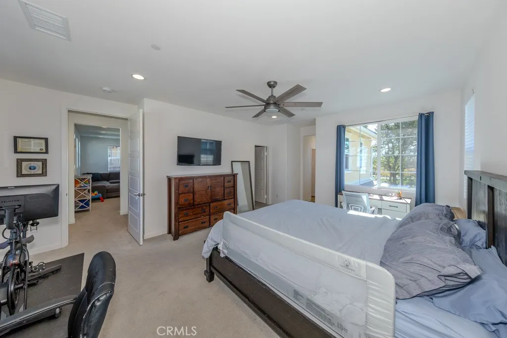 7082 Mallow Drive 2, Fontana, California 92336 home-pic-39