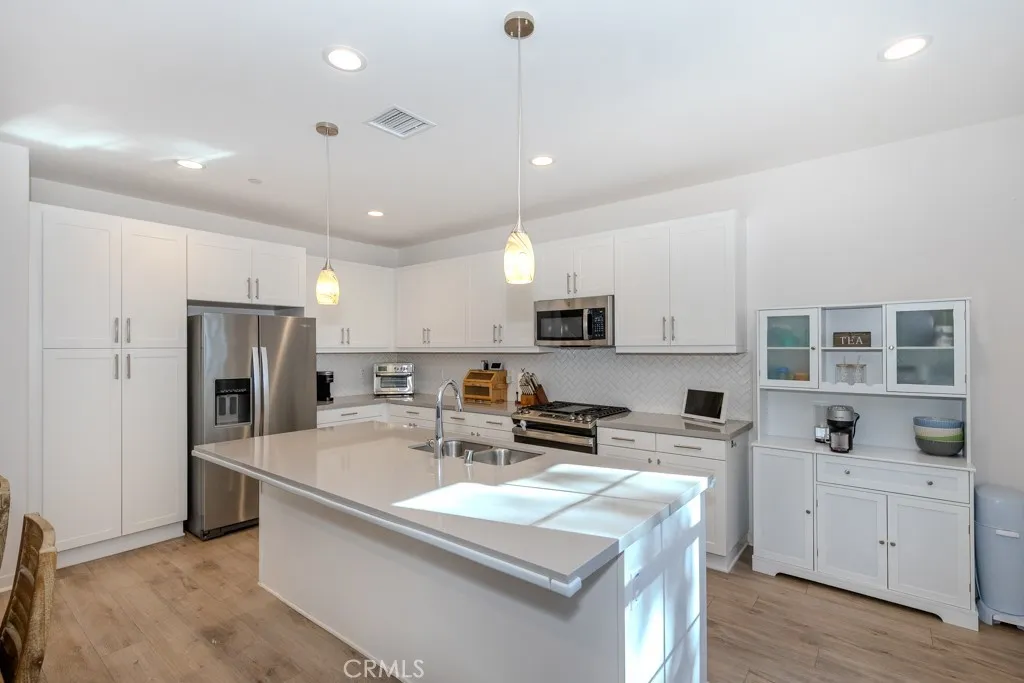 7082 Mallow Drive 2, Fontana, California 92336 home-pic-19