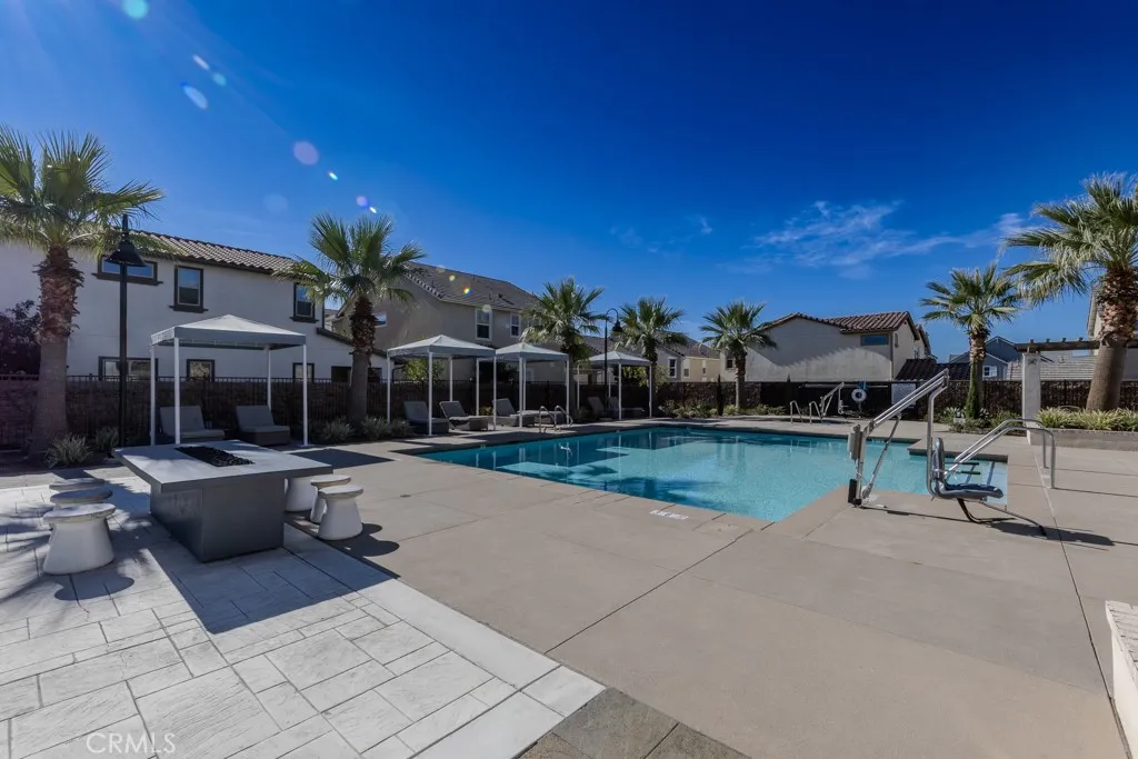 7082 Mallow Drive 2, Fontana, California 92336 home-pic-58