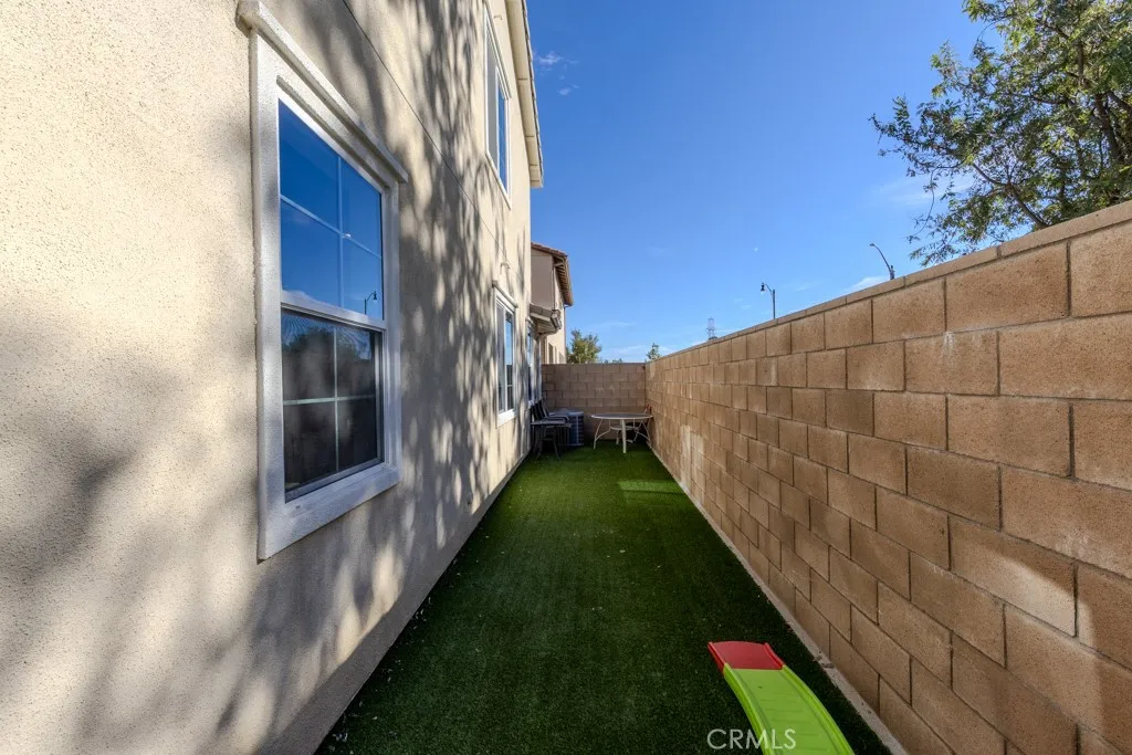 7082 Mallow Drive 2, Fontana, California 92336 home-pic-50