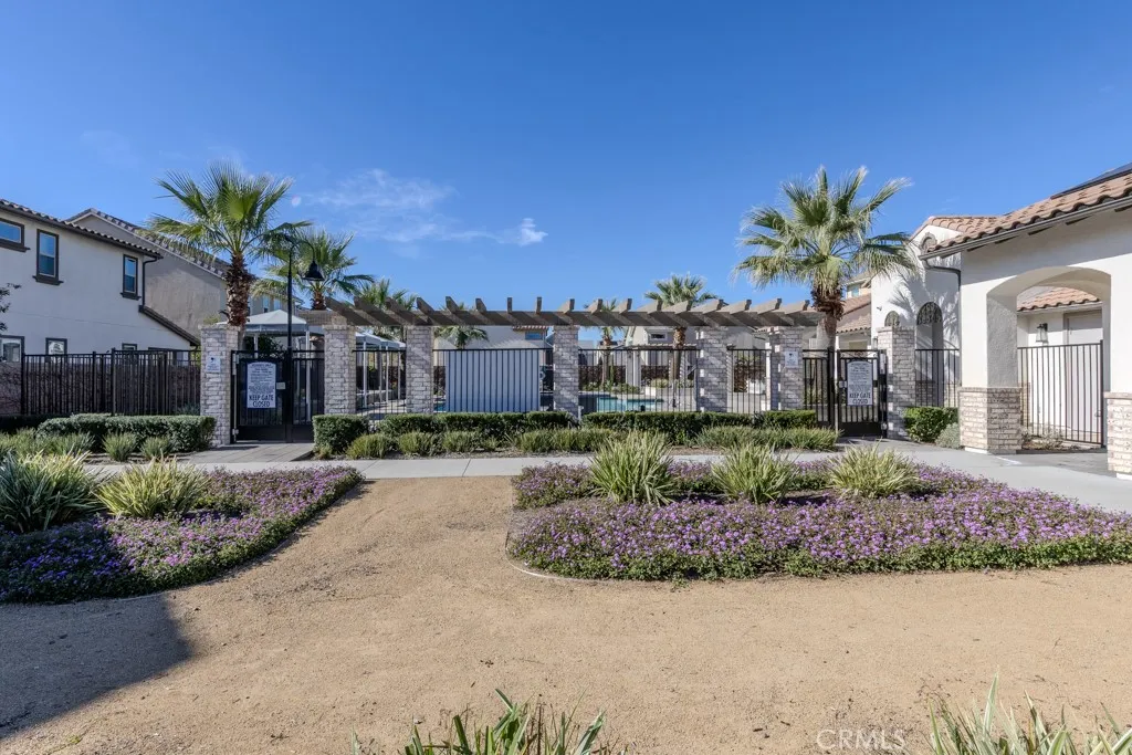 7082 Mallow Drive 2, Fontana, California 92336 home-pic-54
