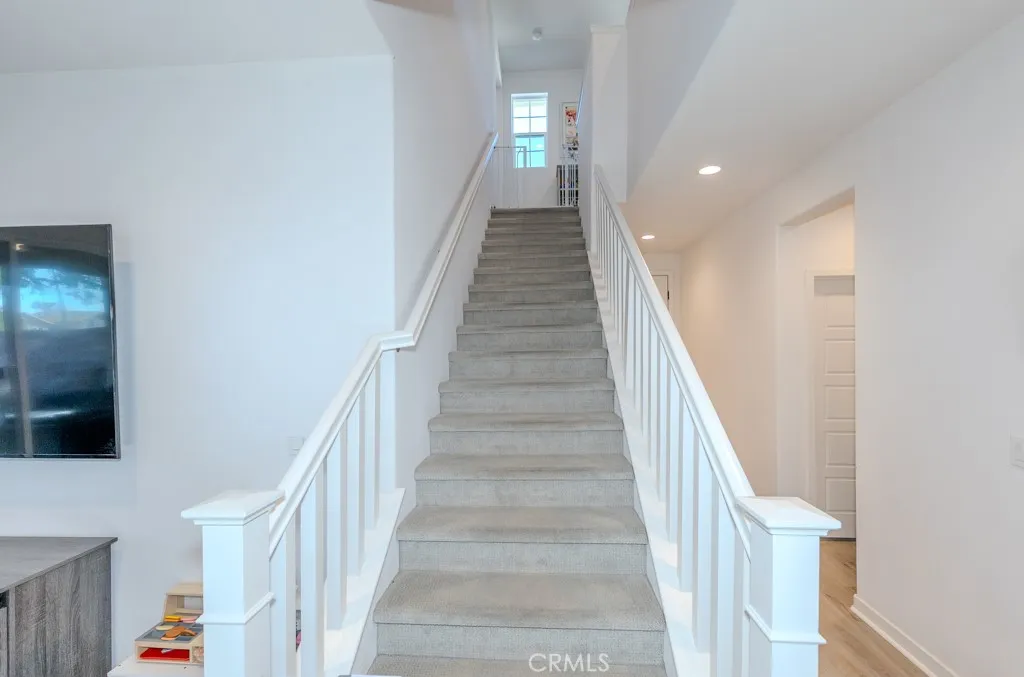 7082 Mallow Drive 2, Fontana, California 92336 home-pic-25