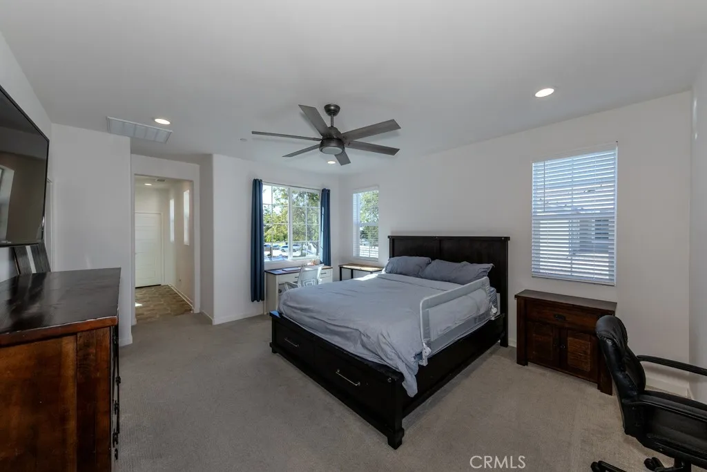 7082 Mallow Drive 2, Fontana, California 92336 home-pic-38