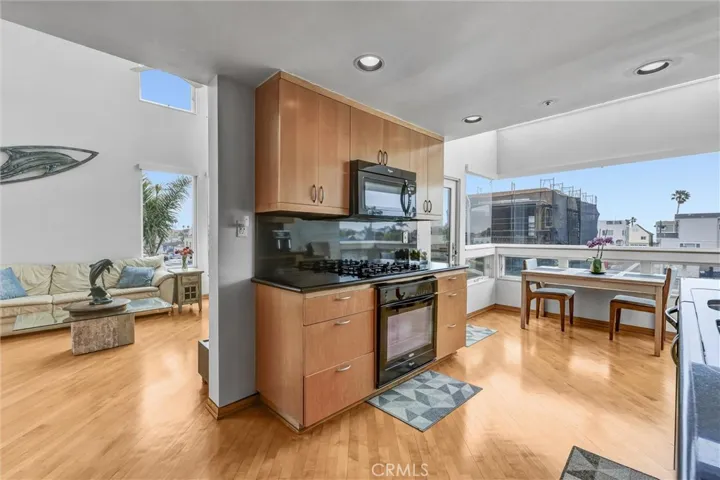16745 Bayview Drive B, Sunset Beach, California 90742