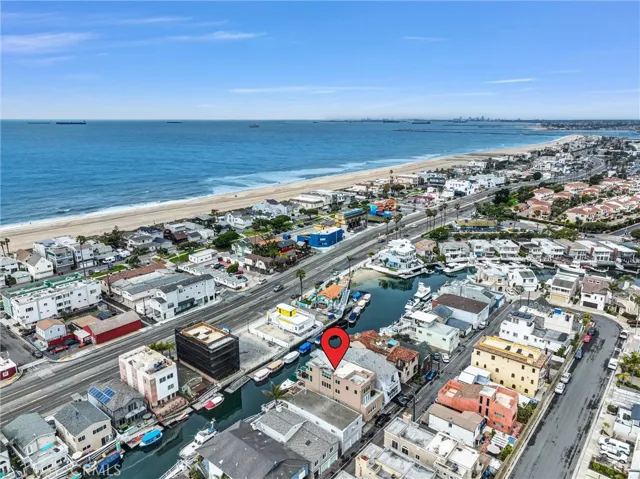 16745 Bayview Drive B, Sunset Beach, California 90742