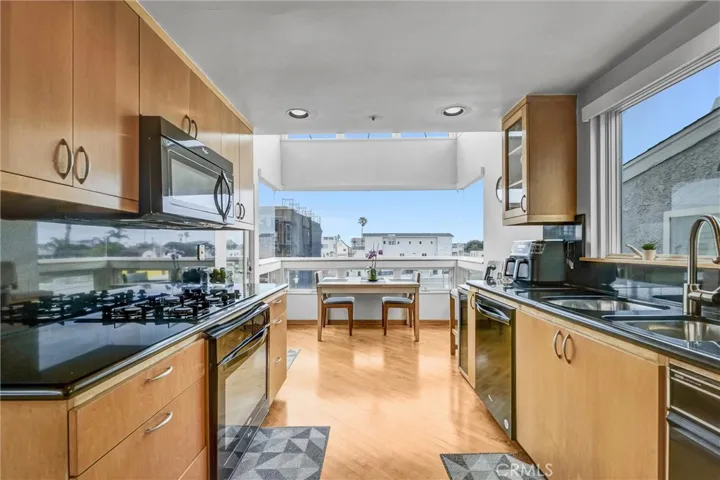 16745 Bayview Drive B, Sunset Beach, California 90742