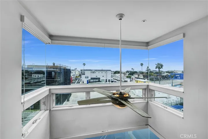 16745 Bayview Drive B, Sunset Beach, California 90742