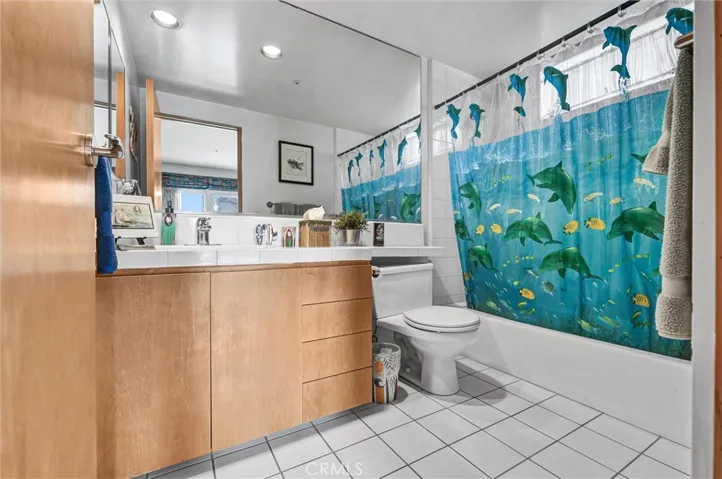 16745 Bayview Drive B, Sunset Beach, California 90742