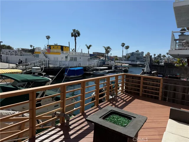 16745 Bayview Drive B, Sunset Beach, California 90742