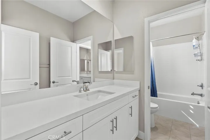 18787 Juniper Springs, Canyon Country, California 91387