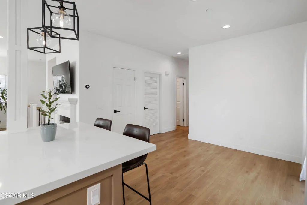 212 Via Antonio, Newbury Park, California 91320 home-pic-10