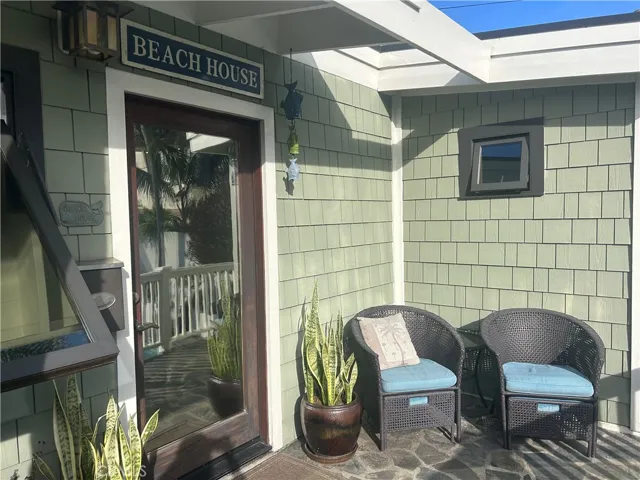 609 1/2 Knob Hill, Redondo Beach, California 90277