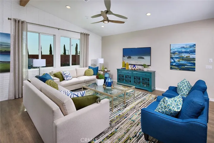 MODEL HOME
