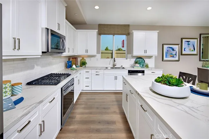 MODEL HOME