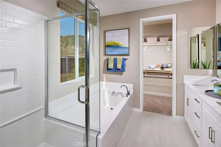 MODEL HOME
