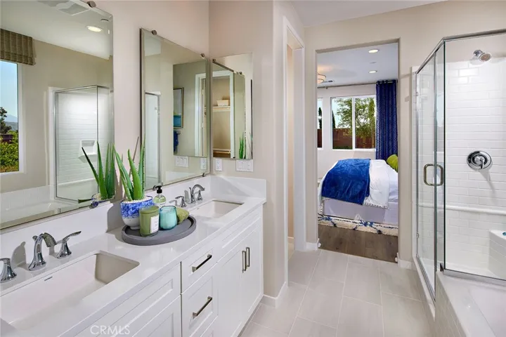 MODEL HOME
