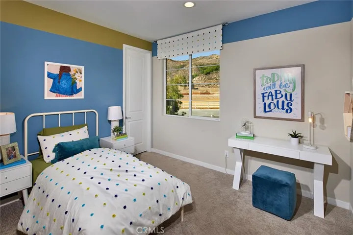 MODEL HOME