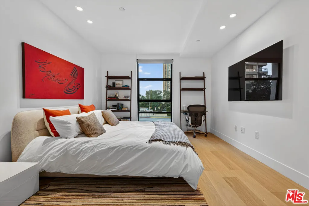 10777 Wilshire Boulevard 208, Los Angeles, California 90024 home-pic-14