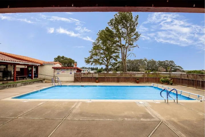 6 Sunset Terrace 6, Half Moon Bay, California 94019