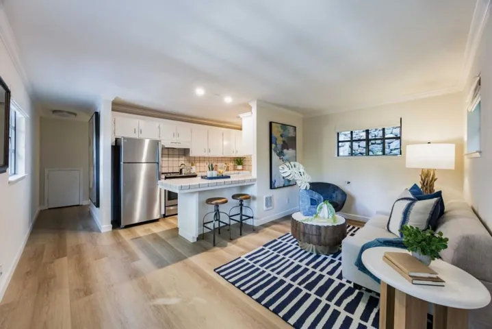 976 Laurel Glen Drive, Palo Alto, California 94304