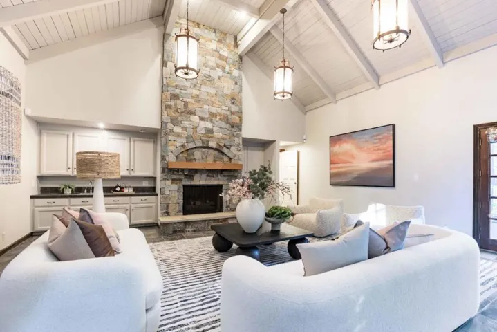 976 Laurel Glen Drive, Palo Alto, California 94304