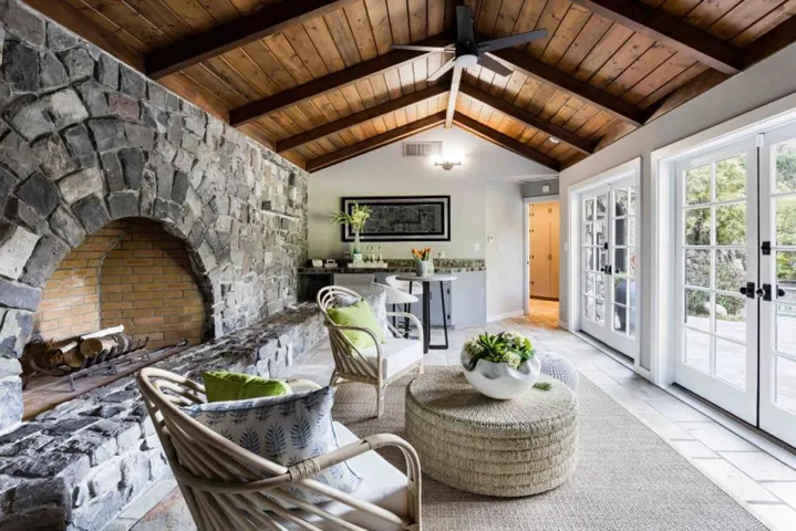 976 Laurel Glen Drive, Palo Alto, California 94304