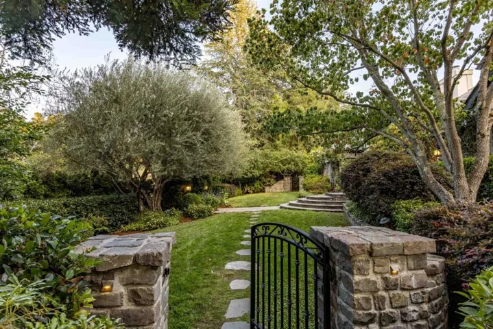 976 Laurel Glen Drive, Palo Alto, California 94304