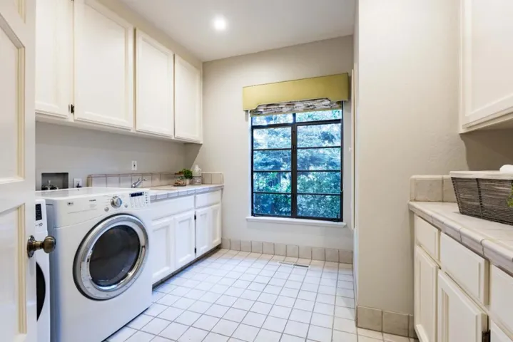 976 Laurel Glen Drive, Palo Alto, California 94304