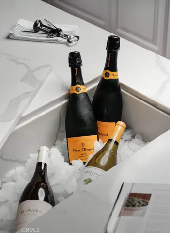 Kitchen: Built-in Island Beverage Center, perfect for entertaining