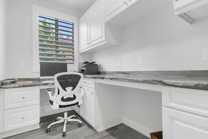 Extended laundry room