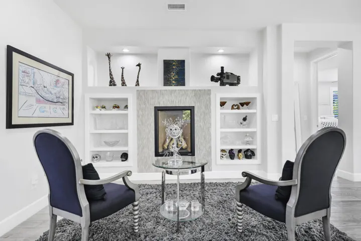 Lounge area